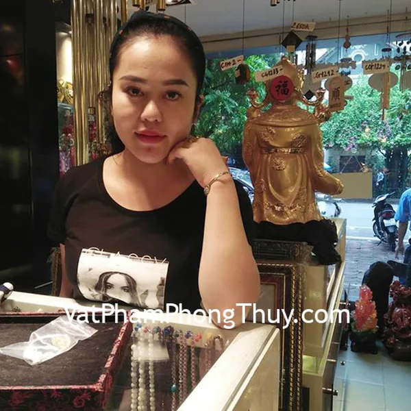 Chị Nhung -Khách hàng mua Tỳ hưu thạch anh vàng S76, Tỳ hưu ngọc Phỉ thúy nhỏ S6283